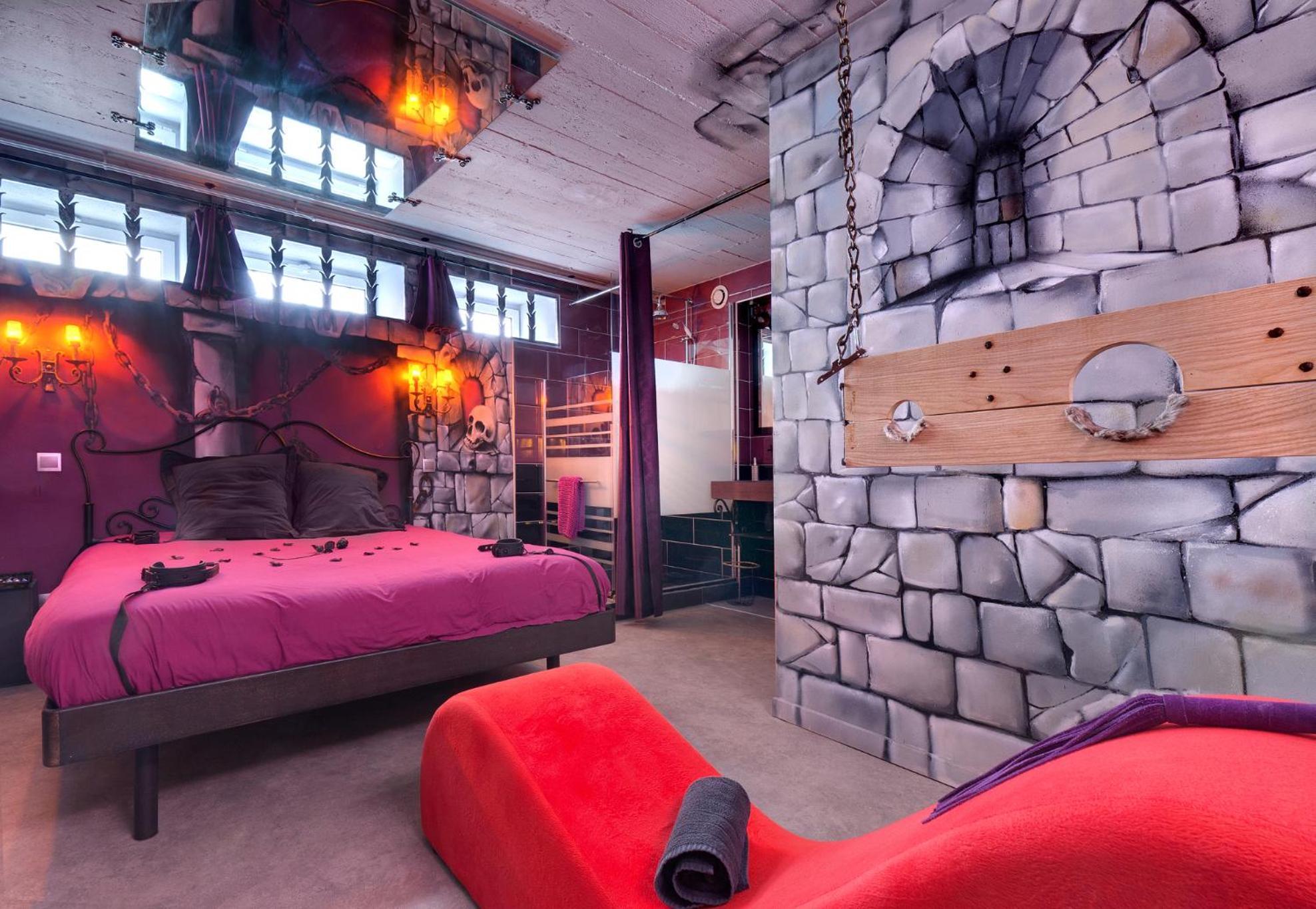 Marquis De Sade Aparthotel